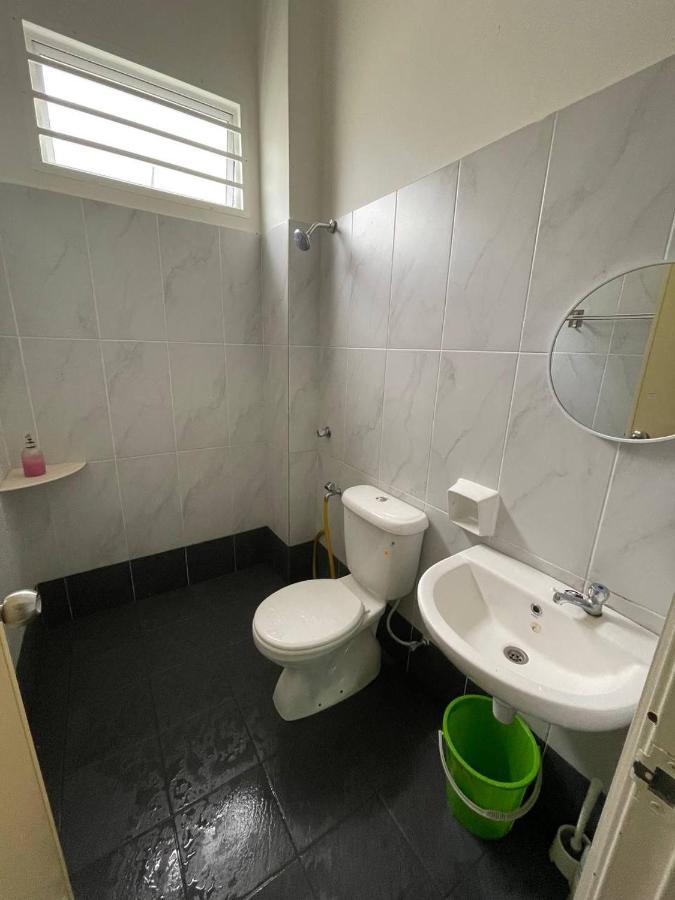 Bungalow Homestay Jasin Perdana Luaran gambar