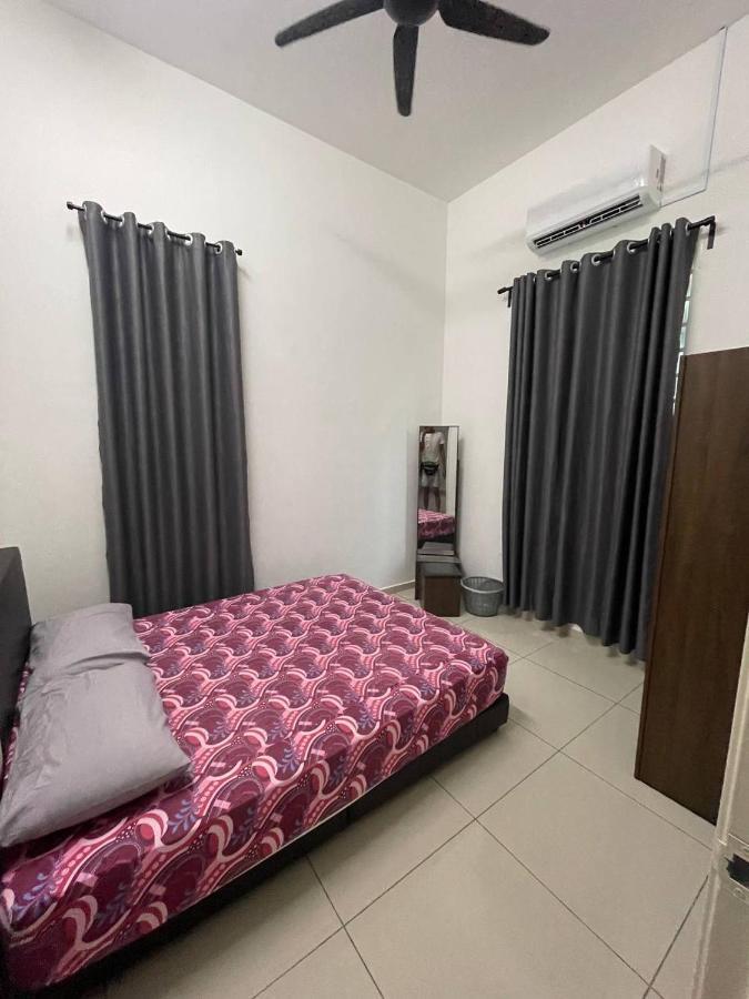 Bungalow Homestay Jasin Perdana Luaran gambar