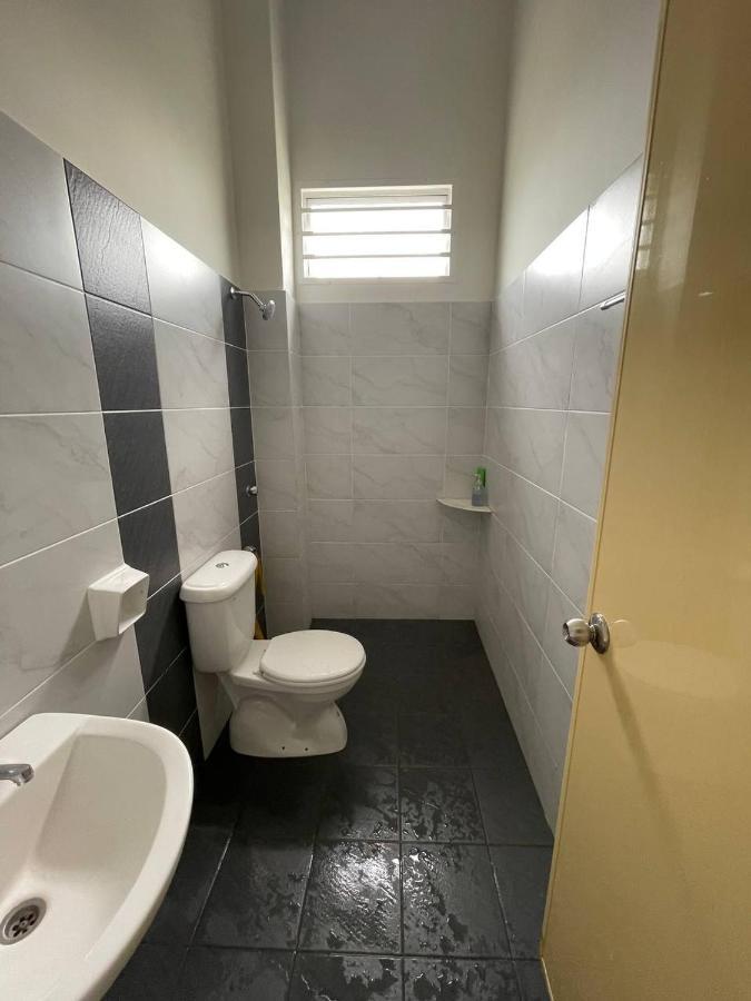 Bungalow Homestay Jasin Perdana Luaran gambar