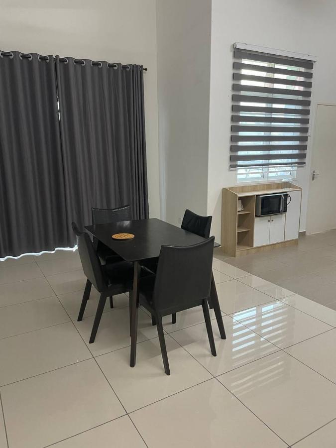 Bungalow Homestay Jasin Perdana Luaran gambar
